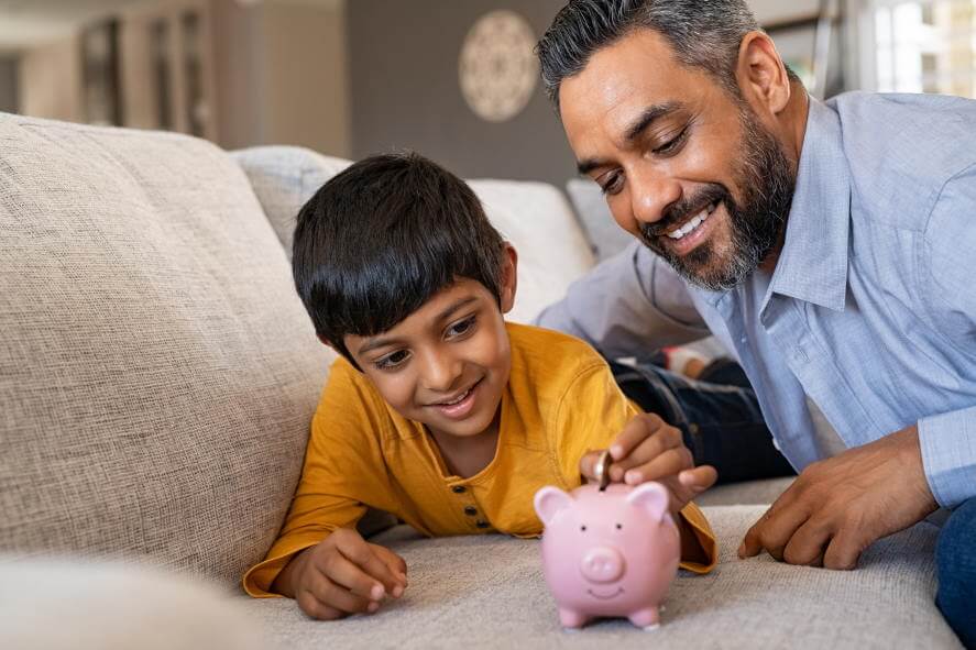 Parents: Here are 8 tips on talking money with your children